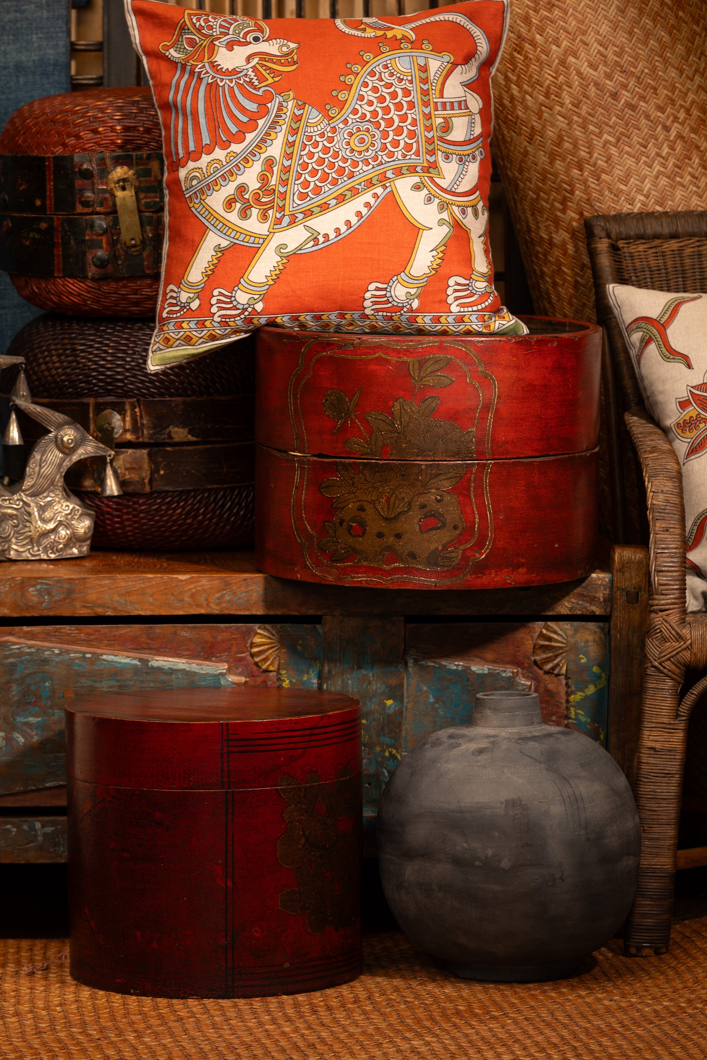 Yali Decorative Pillow Cover