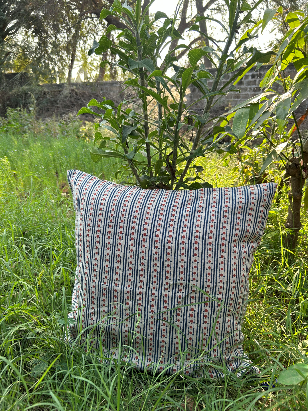 Dora Indigo/Brick Red Decorative Pillow Cover