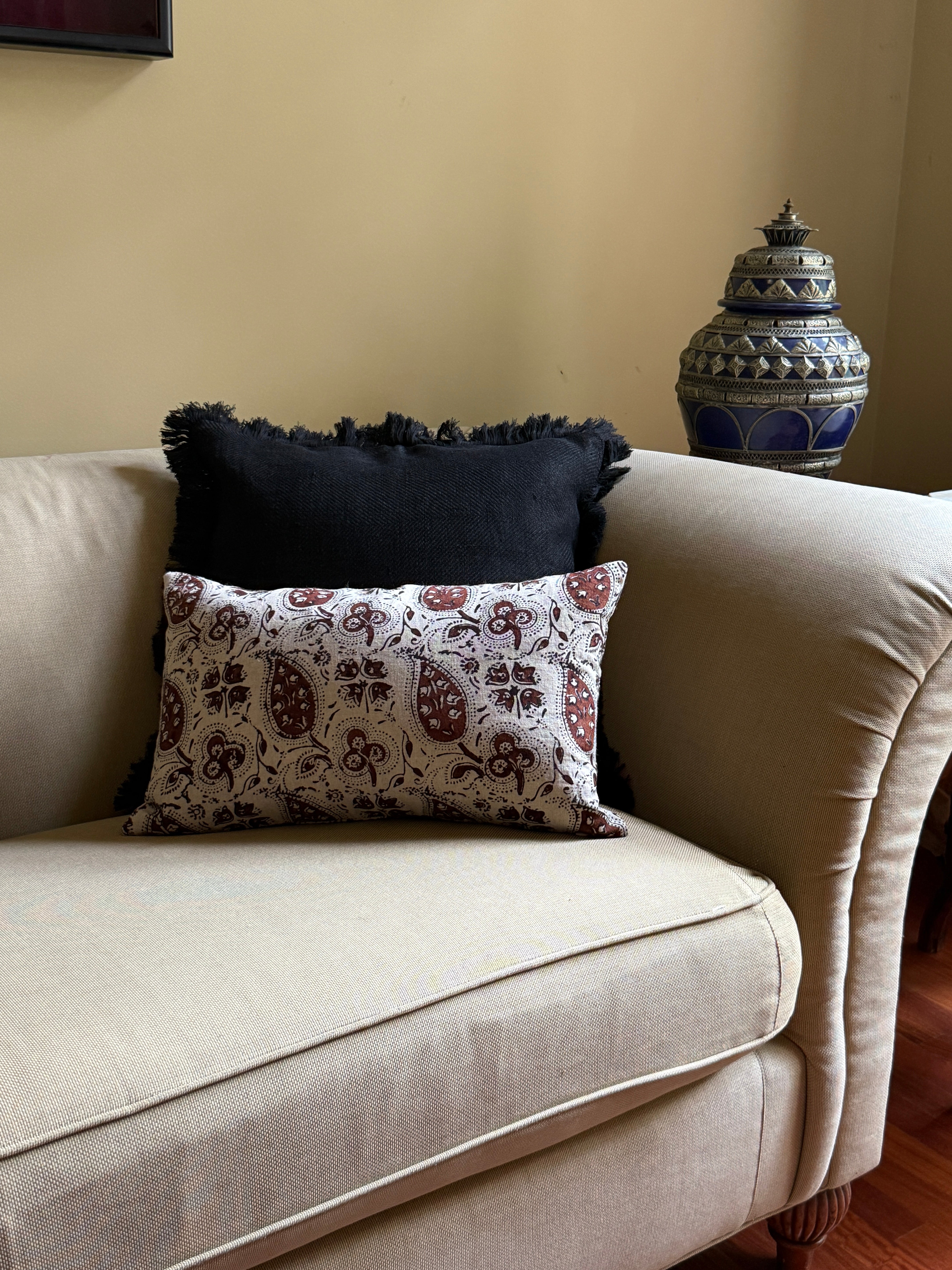 Betel Leaf Charcoal/Cinnamon Petit Lumbar Pillow Cover